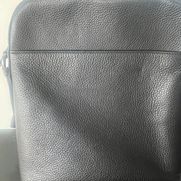 Coach - Picture 3 of 6